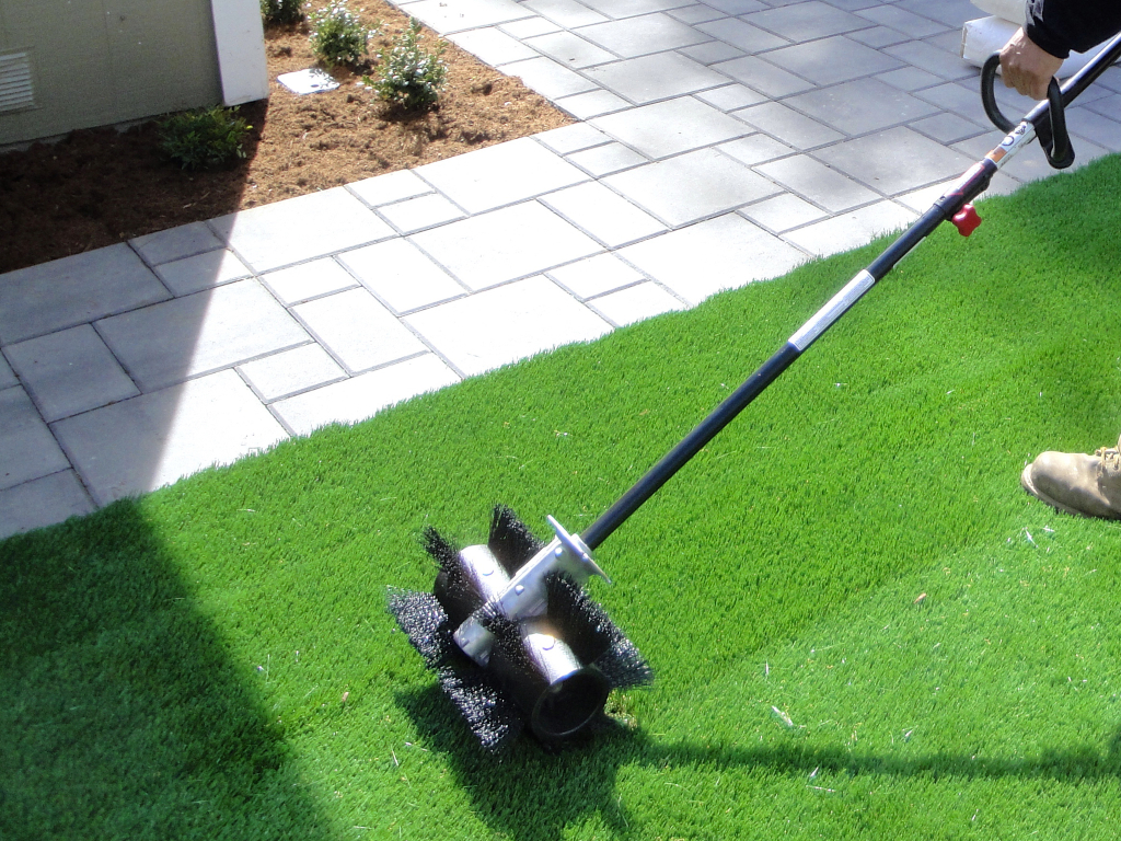 Synthetic Grass Cleaning Techniques Lemon Grove, Artificial Turf Cleaning Process